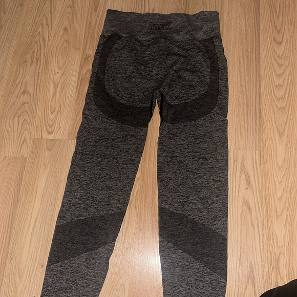 Victoria secret Pink Active leggings size medium - Picture 3 of 8